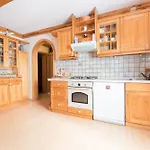 Apartmajska Hisa Mustrinka Apartment
