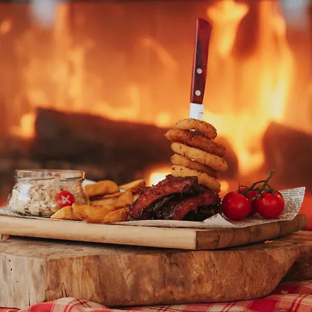 アパート Apartmajska Hisa Mustrinka *