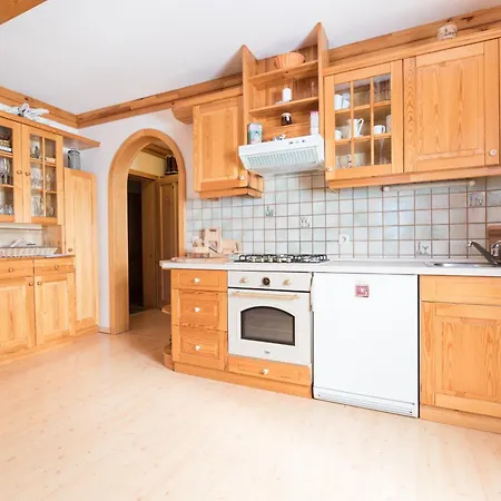 Apartmajska Hisa Mustrinka Apartment