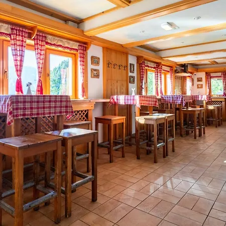 Apartmajska Hisa Mustrinka Διαμέρισμα