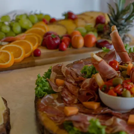 Apartmajska Hisa Mustrinka * ツェルクニェ・ナ・ゴレニスケム