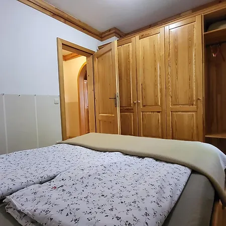 アパート Apartmajska Hisa Mustrinka *