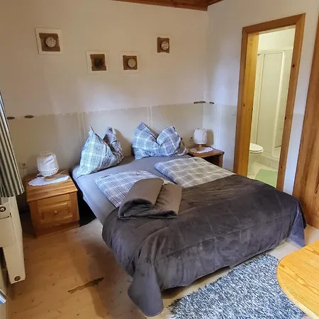 Apartmajska Hisa Mustrinka *