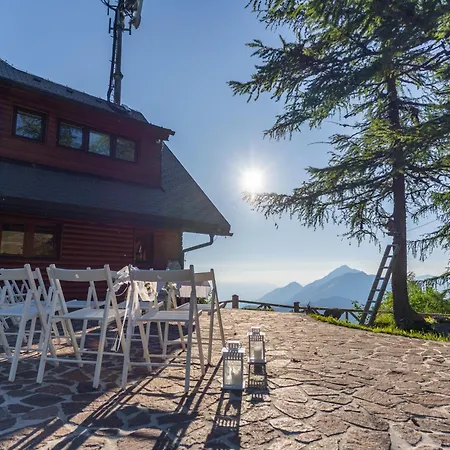 Apartmajska Hisa Mustrinka *