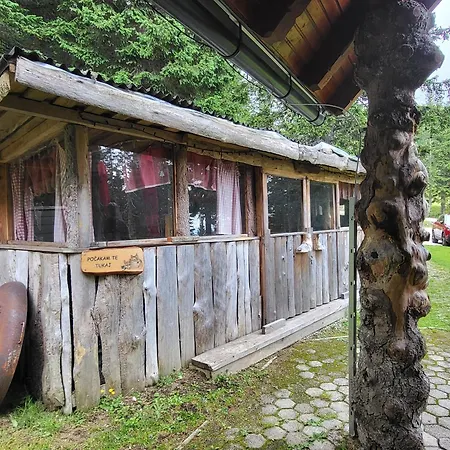 Apartmajska Hisa Mustrinka